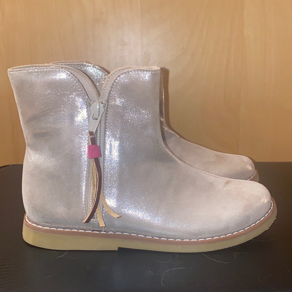 Girls silver zip up boots size 13. Very good condition